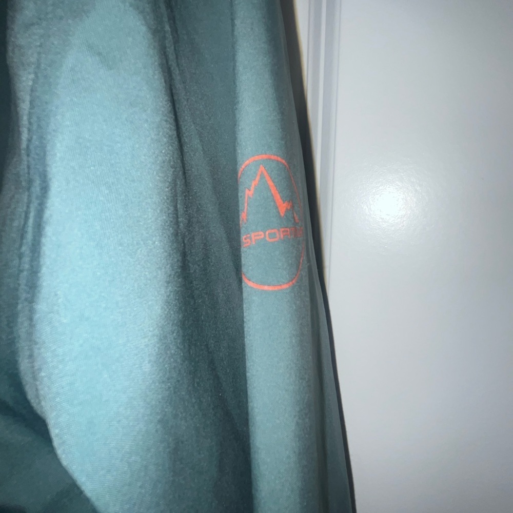 La Sportiva Men's Red and Gray Crizzle Jacket - Picture 4 of 4